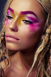 Natalie Phillips model. Photoshoot of model Natalie Phillips demonstrating Face Modeling.Face Modeling Photo #71517