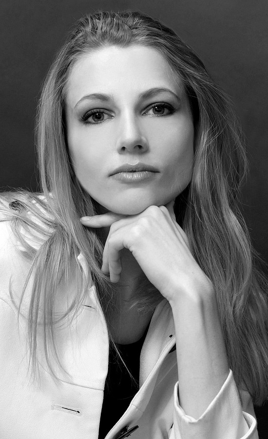 Natasha Portier model (модель). Photoshoot of model Natasha Portier demonstrating Face Modeling.Face Modeling Photo #74288