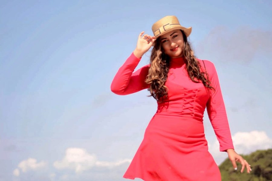 Naureen Khamisa model. Photoshoot of model Naureen Khamisa demonstrating Fashion Modeling.Fashion Modeling Photo #209914
