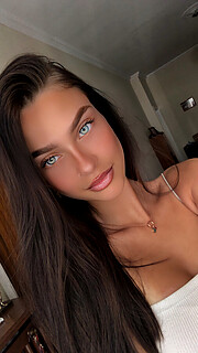 Nefeli Moutzouri model (Νεφελη Μουτζουρη μοντέλο). Photoshoot of model Nefeli Moutzouri demonstrating Face Modeling.Face Modeling Photo #237484