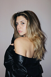 Nefeli Panagopoulou model (μοντέλο). Photoshoot of model Nefeli Panagopoulou demonstrating Face Modeling.Face Modeling Photo #235640