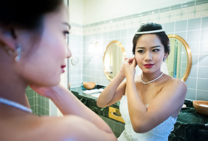 Nikki Fu makeup artist. Work by makeup artist Nikki Fu demonstrating Bridal Makeup.Bridal Makeup Photo #100800