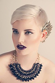 Nikki Hafter model (modell). Photoshoot of model Nikki Hafter demonstrating Face Modeling.Face Modeling Photo #71848
