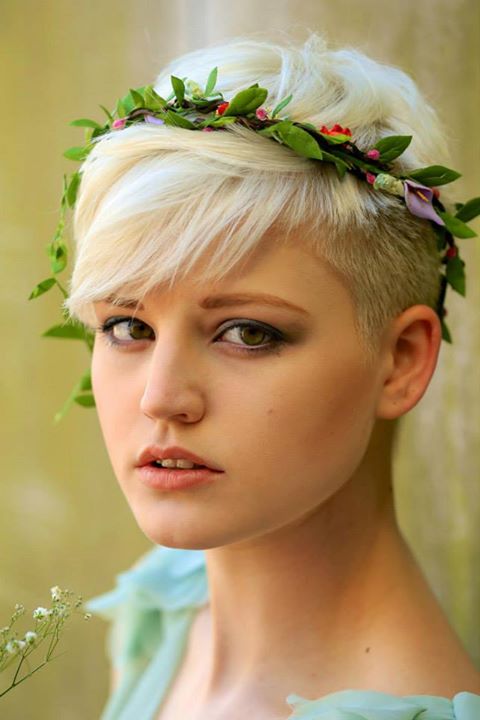 Nikki Hafter model (modell). Photoshoot of model Nikki Hafter demonstrating Face Modeling.Face Modeling Photo #71843