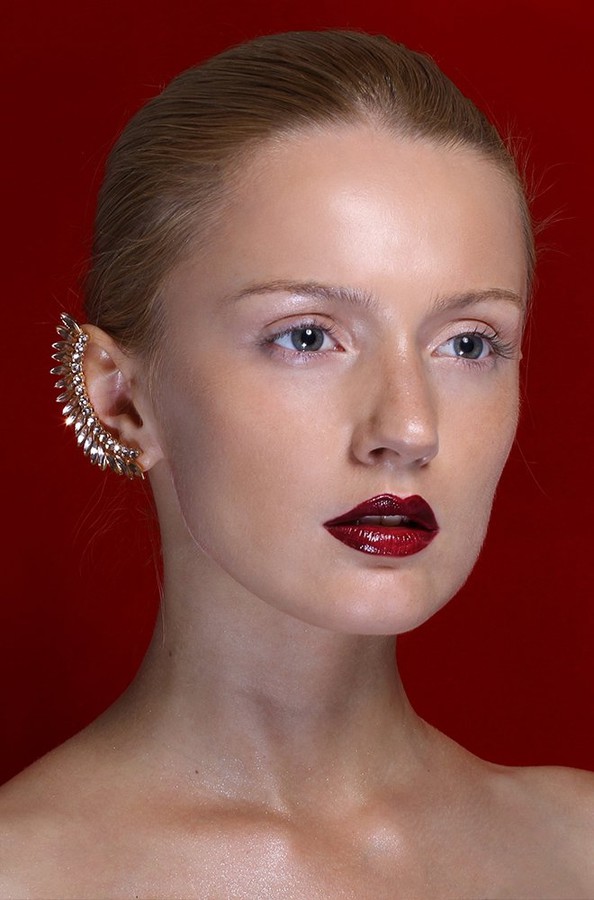 Nikolina Begovac model. Photoshoot of model Nikolina Begovac demonstrating Face Modeling.Face Modeling Photo #129263