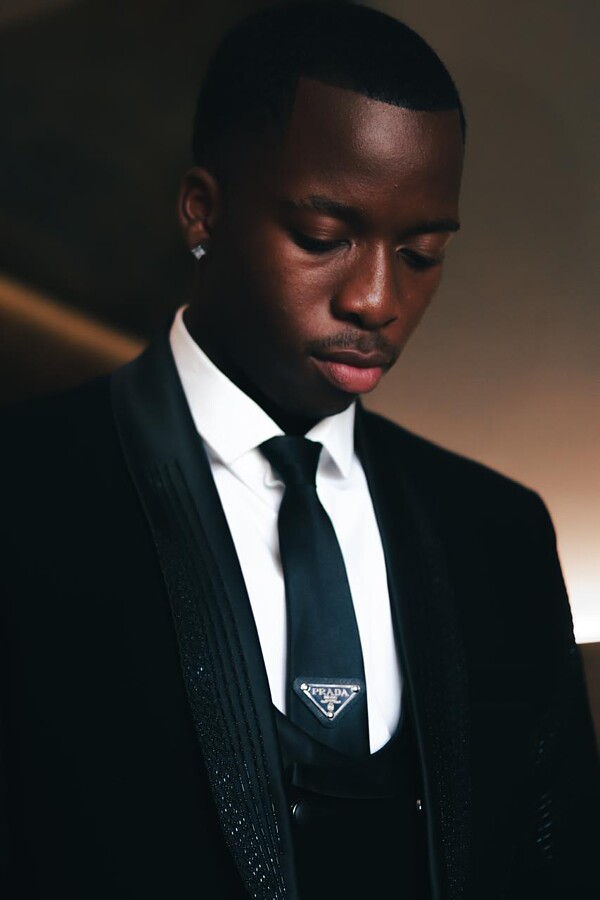 Olaoluwa Mbulelo Fasehun Model