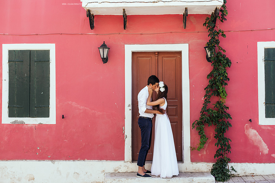 Olga Batyrova photographer (φωτογράφος). Work by photographer Olga Batyrova demonstrating Wedding Photography.Wedding Photography Photo #176131