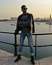 Omar Fitt is a model based in Cairo. Omar has wan the MucsleMania Arabia title and is experienced in body building. His modeling experience