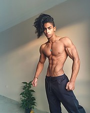Omar Khaled Hussein model. Photoshoot of model Omar Khaled Hussein demonstrating Body Modeling.Body Modeling Photo #217139