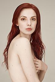 Osannda Hall model. Photoshoot of model Osannda Hall demonstrating Face Modeling.Pelle LanneforsFace Modeling Photo #109222