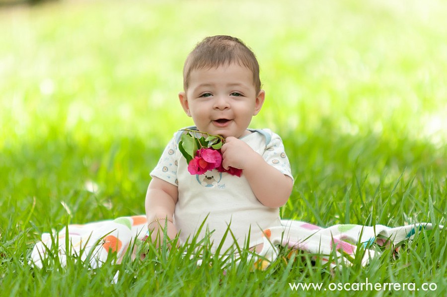 Oscar Herrera photographer. Work by photographer Oscar Herrera demonstrating Baby Photography.Baby Photography Photo #105614