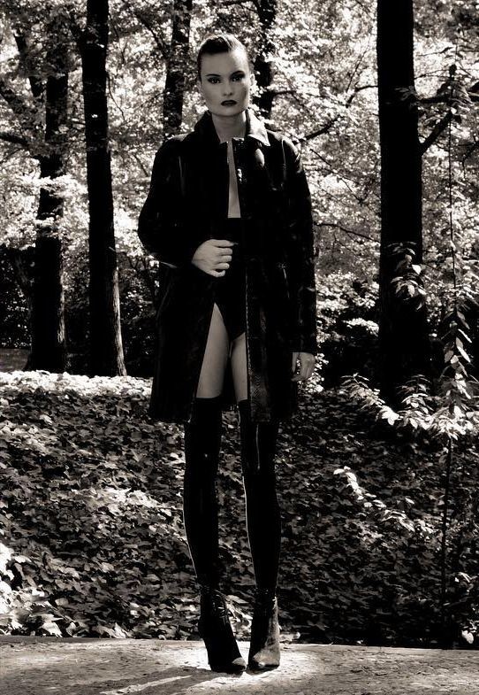 Penelope Heilmann model. Photoshoot of model Penelope Heilmann demonstrating Fashion Modeling.Fashion Modeling Photo #174923