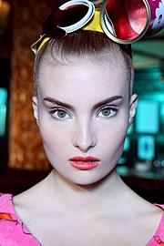 Penelope Heilmann model. Photoshoot of model Penelope Heilmann demonstrating Face Modeling.Face Modeling Photo #174988