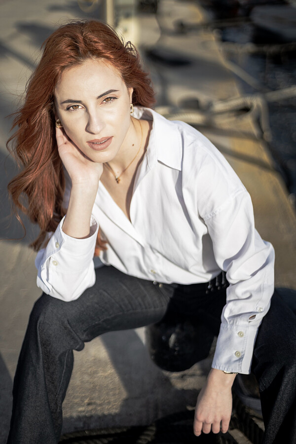 Penny Karathanasi model (μοντέλο). Photoshoot of model Penny Karathanasi demonstrating Fashion Modeling.Fashion Modeling Photo #246364