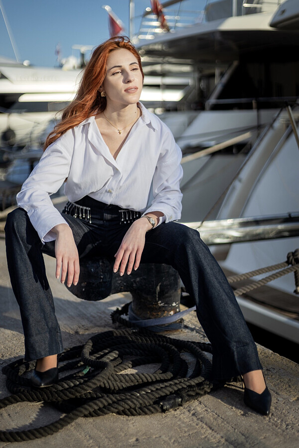 Penny Karathanasi model (μοντέλο). Photoshoot of model Penny Karathanasi demonstrating Fashion Modeling.Fashion Modeling Photo #246382