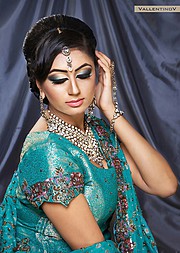Roobia Din makeup artist & hair stylist. makeup by makeup artist Roobia Din. Photo #40313