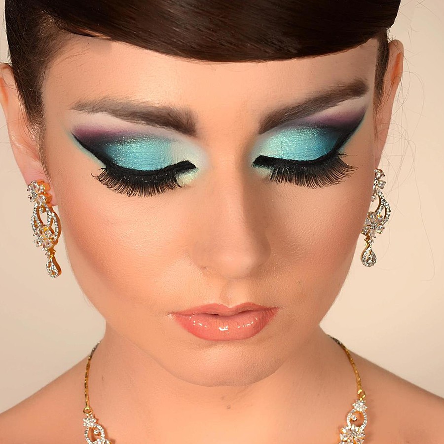 Roobia Din makeup artist &amp; hair stylist. makeup by makeup artist Roobia Din. Photo #40490