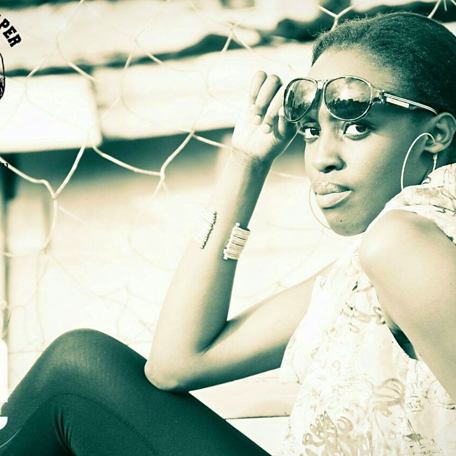 Rose Okwende model. Photoshoot of model Rose Okwende demonstrating Face Modeling.Face Modeling Photo #222082