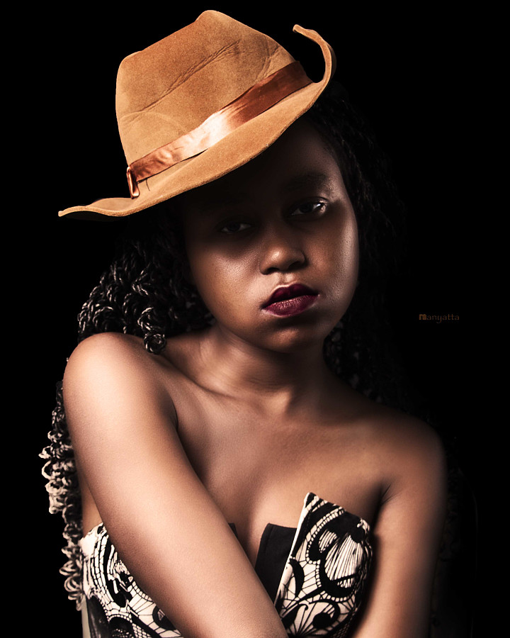 Roy Mungez photographer. Work by photographer Roy Mungez demonstrating Portrait Photography in a photo-session with the model Vivian Kemuma.Model Vivian Kemuma@manyattafilmsPortrait Photography Photo #210748