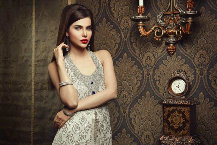 Sana Sarfaraz model. Photoshoot of model Sana Sarfaraz demonstrating Face Modeling.Face Modeling Photo #121445