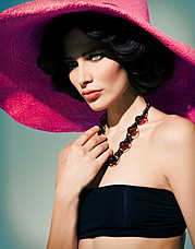Sara Cardillo model & influencer. Photoshoot of model Sara Cardillo demonstrating Face Modeling.NecklaceFace Modeling Photo #95771