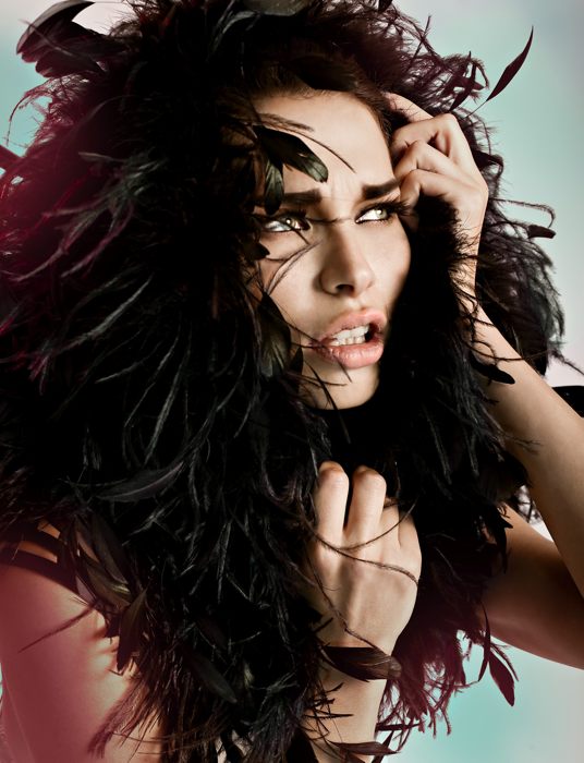 Sara Cardillo model &amp; influencer. Photoshoot of model Sara Cardillo demonstrating Face Modeling.Face Modeling Photo #95782
