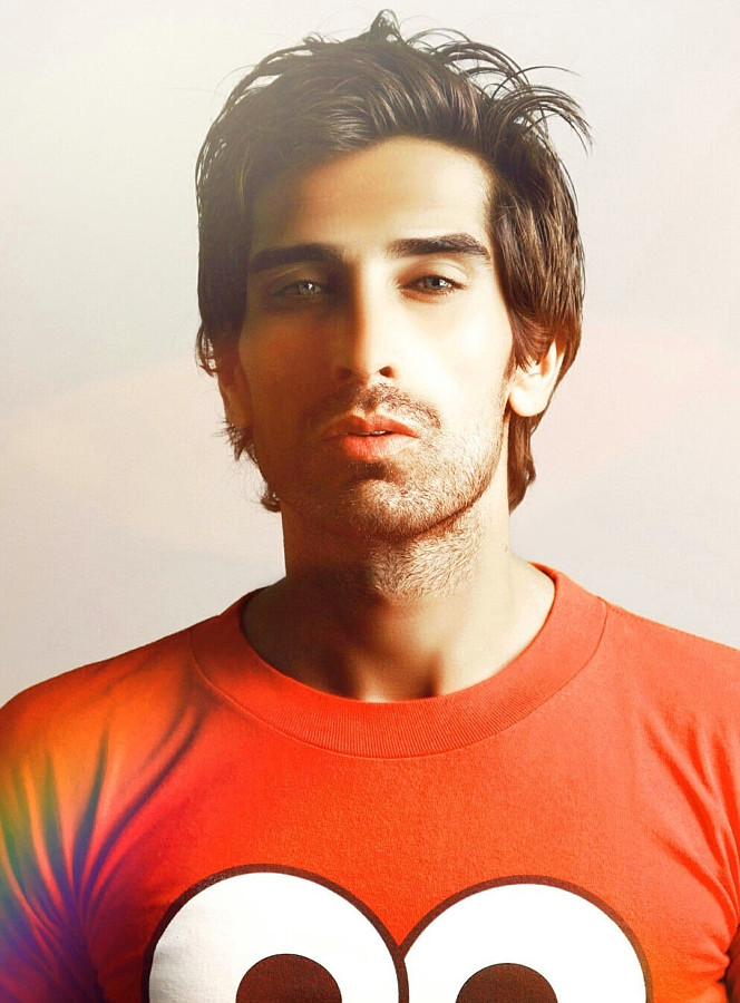 Sarhan Khan model &amp; actor. Photoshoot of model Sarhan Khan demonstrating Face Modeling.Face Modeling Photo #222223