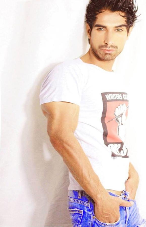Sarhan Khan model &amp; actor. Photoshoot of model Sarhan Khan demonstrating Fashion Modeling.Fashion Modeling Photo #222230