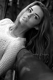 Savanna Daniels model. Photoshoot of model Savanna Daniels demonstrating Face Modeling.Face Modeling Photo #109015