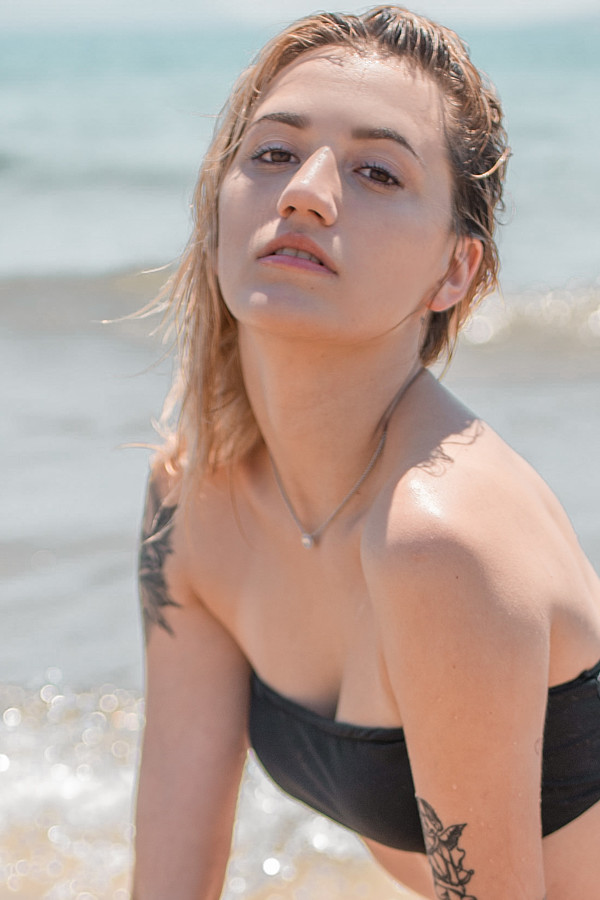Savina Dimitropoulou model (μοντέλο). Photoshoot of model Savina Dimitropoulou demonstrating Face Modeling.Face Modeling Photo #226564
