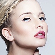 Shannon Baymore model & actress. Photoshoot of model Shannon Baymore demonstrating Face Modeling.Face Modeling Photo #109822