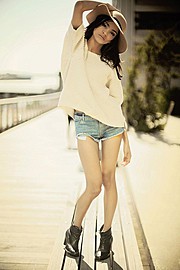 Shari Abdul model & actress. Photoshoot of model Shari Abdul demonstrating Fashion Modeling.Fashion Modeling Photo #95370