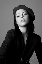 Stina Bakken model (modell). Photoshoot of model Stina Bakken demonstrating Face Modeling.Face Modeling Photo #93073
