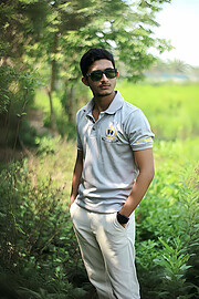 I am Sunny Moaz — a Fashion Design Diploma holder, aspiring model, and a creative soul deeply dedicated to art. Artistry is in my breath. Fa