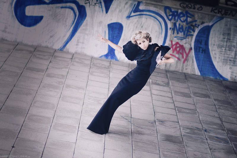 Susanne Eek model. Susanne Eek demonstrating Fashion Modeling, in a photoshoot by M&#229;rten Keiser.photographer M&#229;rten KeiserFashion Modeling Photo #109232