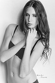Talisa Loup model. Photoshoot of model Talisa Loup demonstrating Face Modeling.Face Modeling Photo #116864