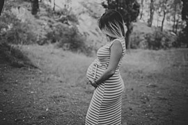 Teo Frantzanas photographer (φωτογράφος). Work by photographer Teo Frantzanas demonstrating Maternity Photography.Maternity Photography Photo #179151