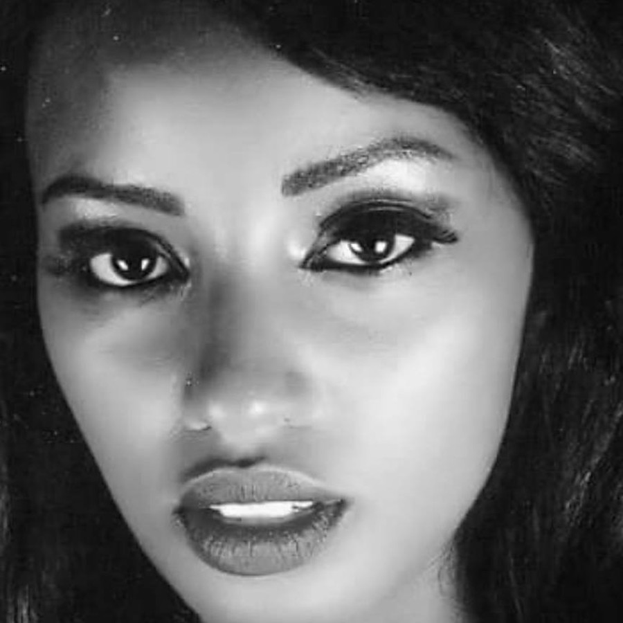 Zion Abebe model. Photoshoot of model Tsion Abebe demonstrating Face Modeling.Face Modeling Photo #202391