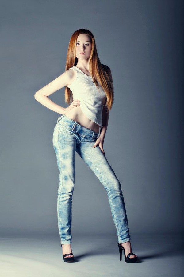 Valeria Gurevich model. Photoshoot of model Valeria Gurevich demonstrating Fashion Modeling.Photography by Gil AzulayFashion Modeling Photo #126216
