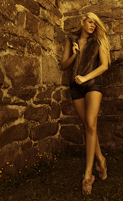 Victoria Robertsen model (modell). Photoshoot of model Victoria Robertsen demonstrating Fashion Modeling.Fashion Modeling Photo #93274