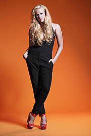 Victoria Robertsen model (modell). Photoshoot of model Victoria Robertsen demonstrating Fashion Modeling.Fashion Modeling Photo #93275