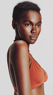 Maryanne Wairimu model. Photoshoot of model Wairimu Maryanne demonstrating Face Modeling.Face Modeling Photo #209071
