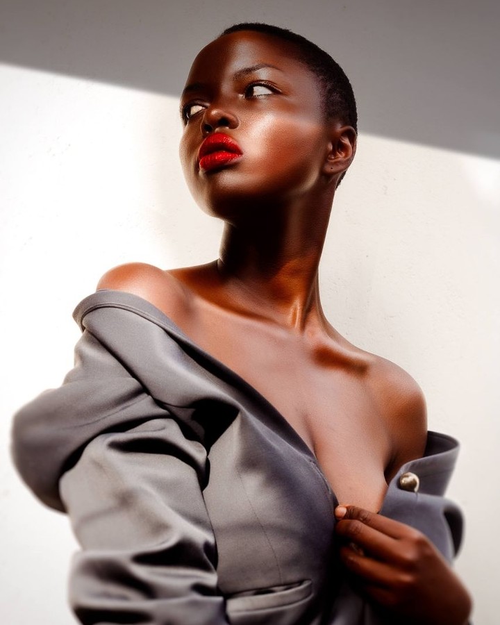Winnie Wanja model. Photoshoot of model Winnie Wanja demonstrating Face Modeling.Face Modeling Photo #174752