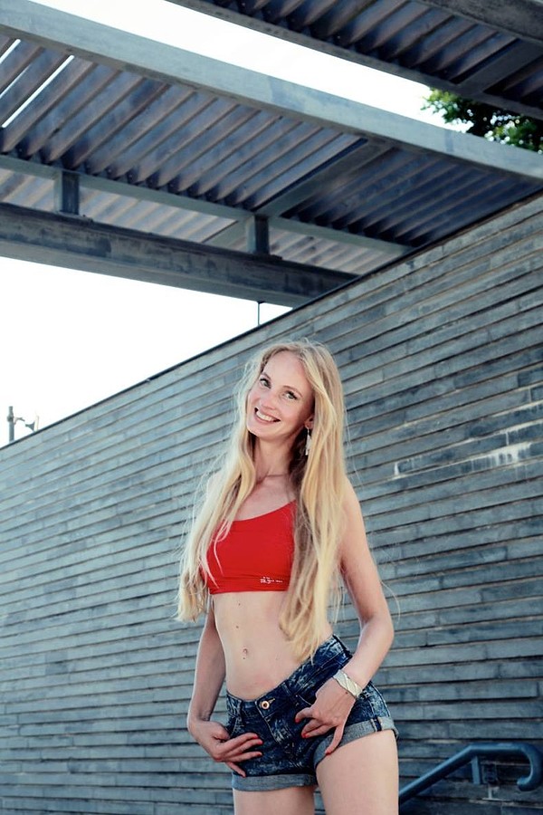 Xenia Duyun model (μοντέλο). Photoshoot of model Xenia Duyun demonstrating Fashion Modeling.Fashion Modeling Photo #166006