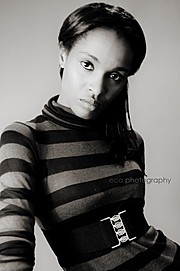 Yonique Myrie model. Photoshoot of model Yonique Myrie demonstrating Face Modeling.Face Modeling Photo #68354