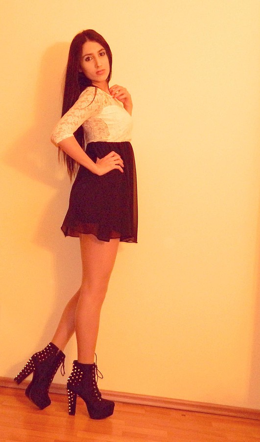 Zoi Kotzia model (Ζωή Κοτζιά μοντέλο). Photoshoot of model Zoi Kotzia demonstrating Fashion Modeling.Fashion Modeling Photo #120704